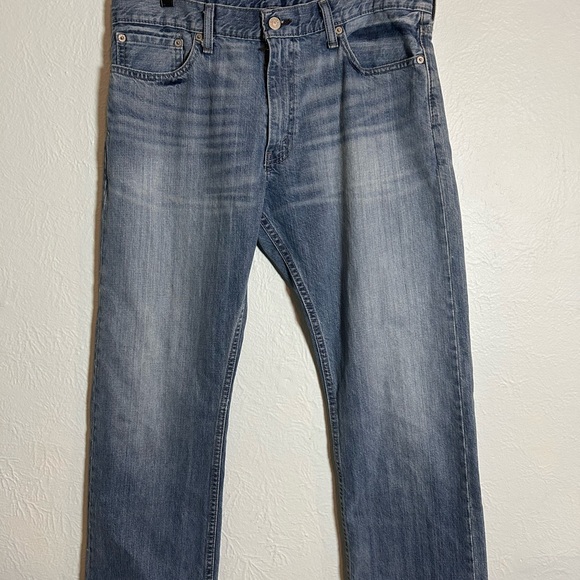 Levi's Other - Levi's 514 Men's Straight Jeans in Faded Blue Size 36 x 30